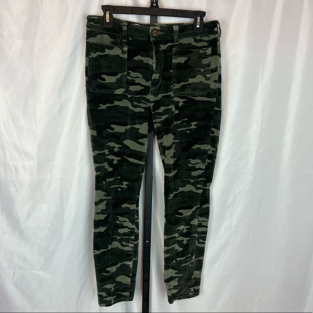 Anthropologie Pilcro and the Letterpress Camo Print Corduroy Pants, size 30